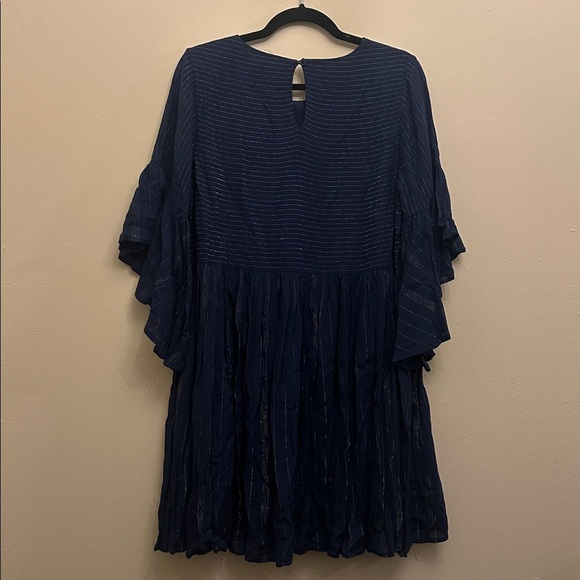 Umgee Dark Blue Metallic Gold Dress Ruffle Sleeves Flowy Size M Dainty Elegant - Picture 3 of 4